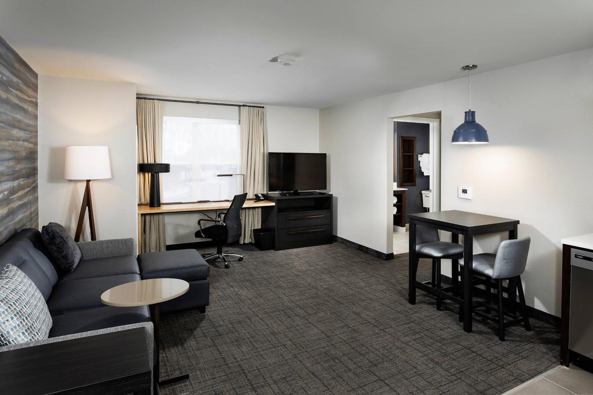Residence Inn By Marriott Milwaukee Brookfield Exteriör bild