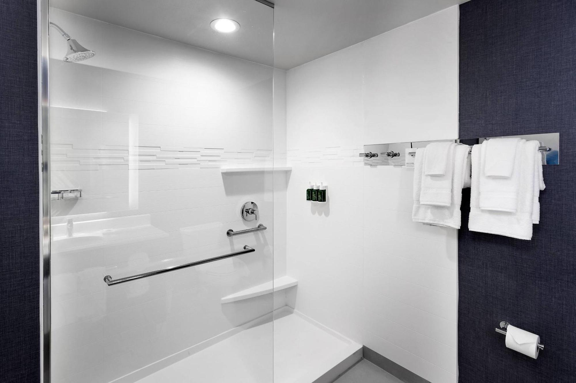 Residence Inn By Marriott Milwaukee Brookfield Exteriör bild